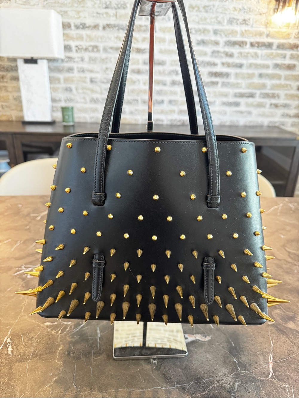 Alaïa Mina 32 Spiked Leather Tote in Noir